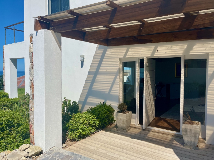 5 Bedroom Property for Sale in Onrus Western Cape
